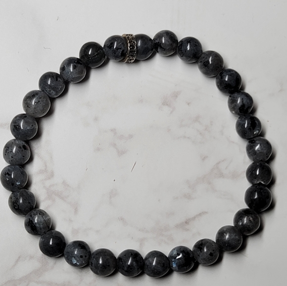 Labradorite Bracelet - Picture 3 of 6